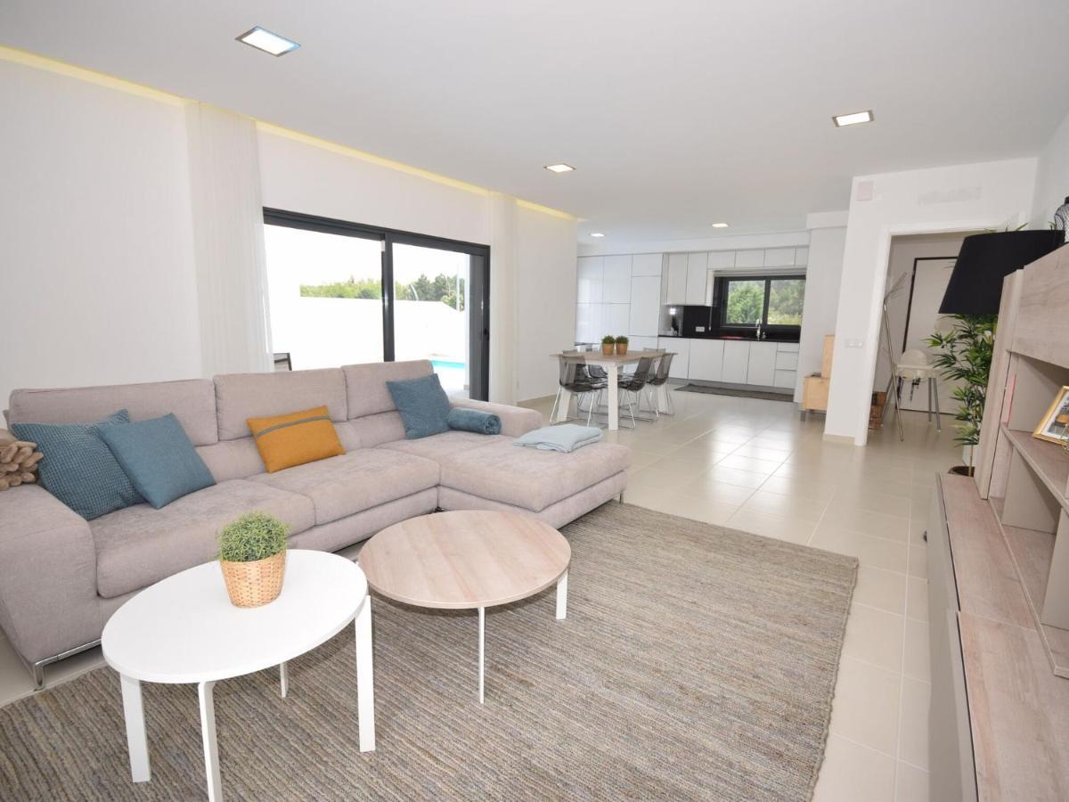 Modern Villa With Private Pool Near The Beautiful Beach Of Foz De Arelho Nadadouro Buitenkant foto